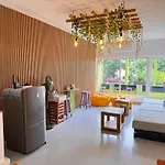 Hostel At Galle Face